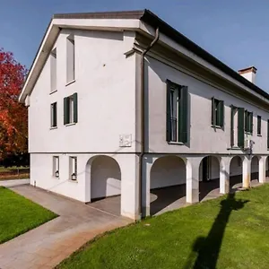 Venezia Apartament Mira